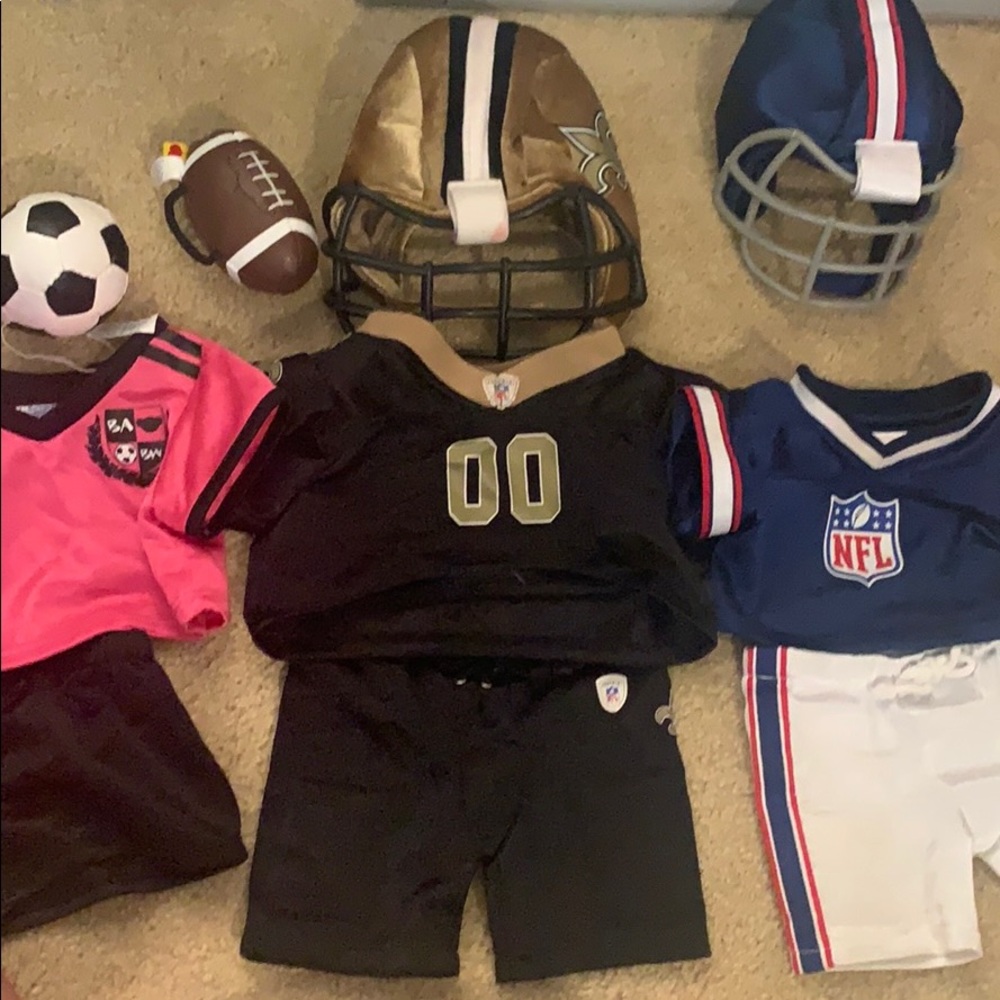 Build-A-Bear Sports Clothing Set:Football & Soccer